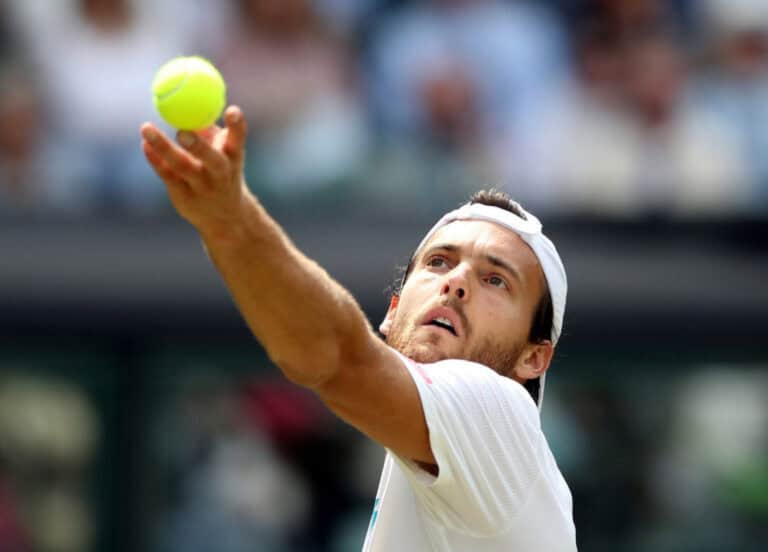 João Sousa desce ao 107.º lugar do ranking ATP