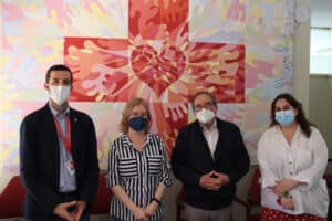 Eurodeputada do PCP critica plano de apoio da UE em visita à Cruz Vermelha de Braga