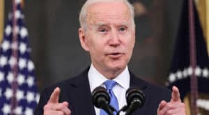 Vacinas Covid-19. Presidente dos EUA defende fim dos direitos das patentes