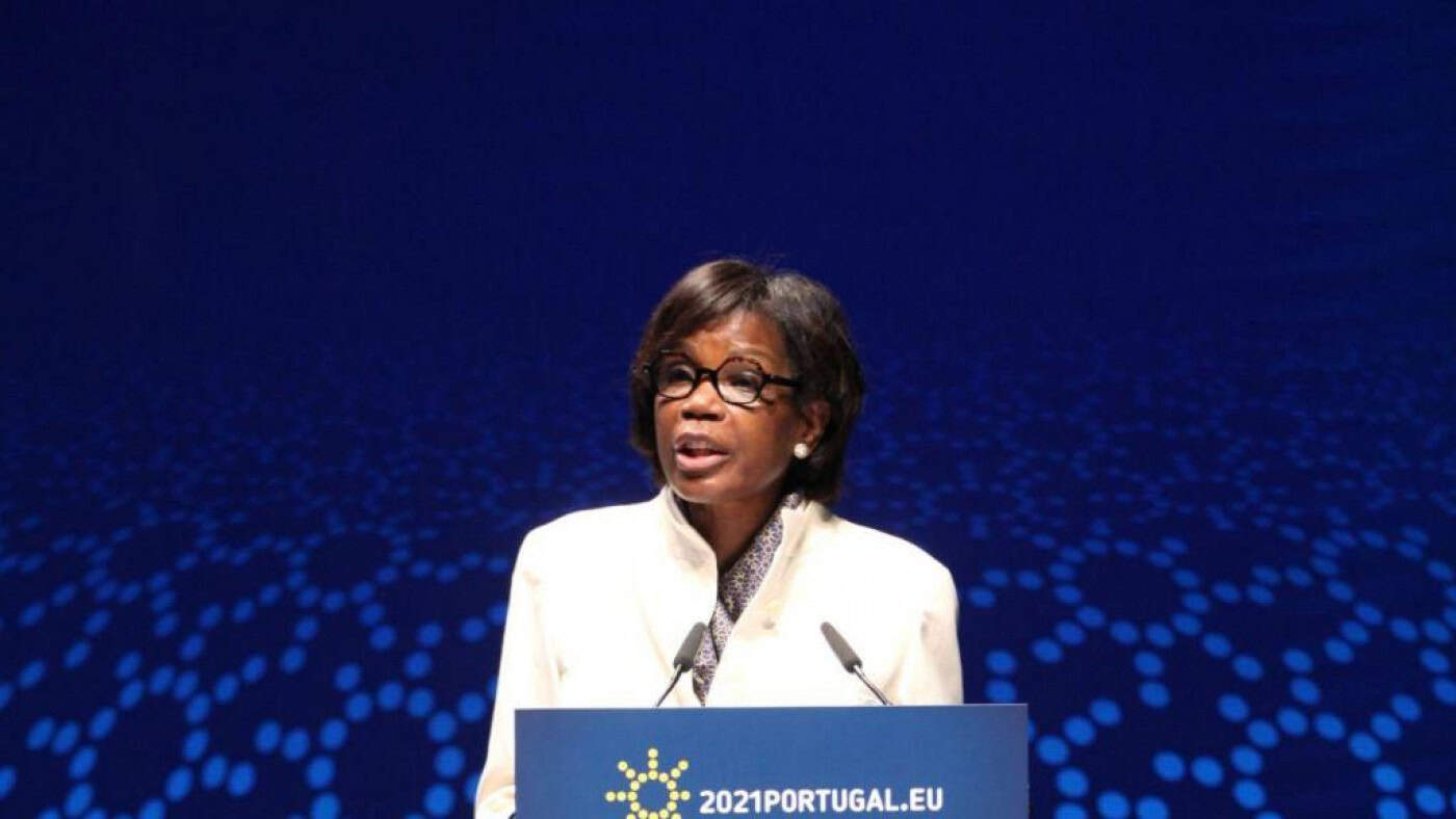 Ministra da Justiça defende reforço do Estado de Direito