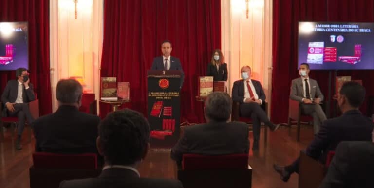 SC Braga apresentou livro do centenário do clube no Theatro Circo