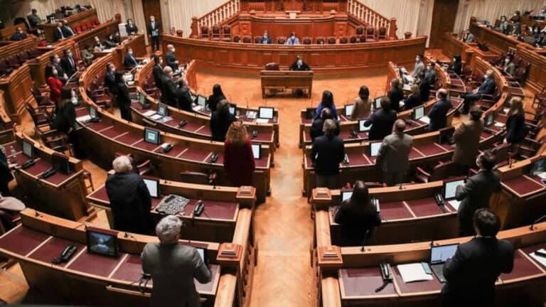 Polémica reforma das Forças Armadas aprovada na generalidade&nbsp;