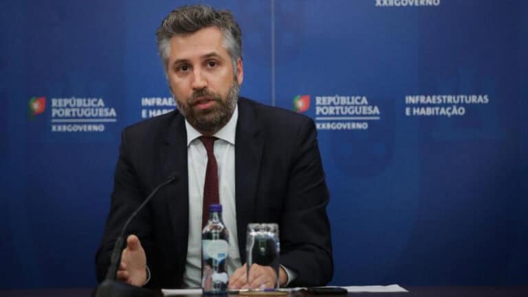 CMG assina acordo com o Governo no âmbito da habitação