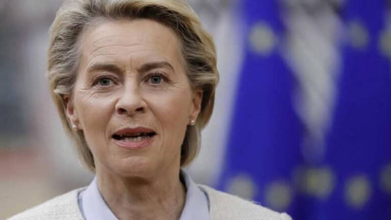 Von der Leyen promete "consequências graves" para Bielorrússia por desvio de voo&nbsp;
