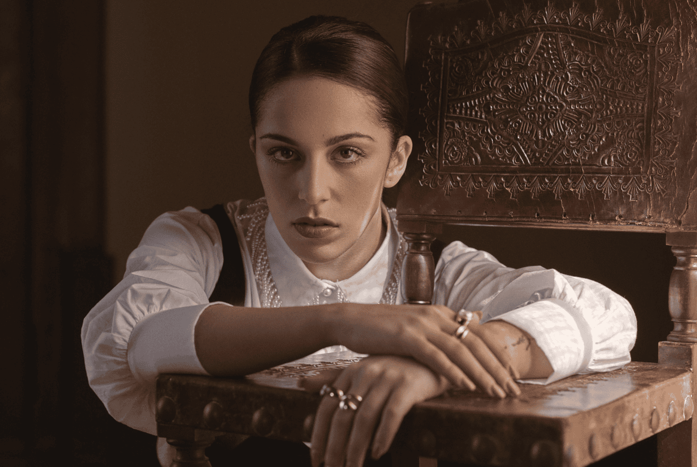 Com o fado "na voz e no sangue", Sara Correia atua no Theatro Circo