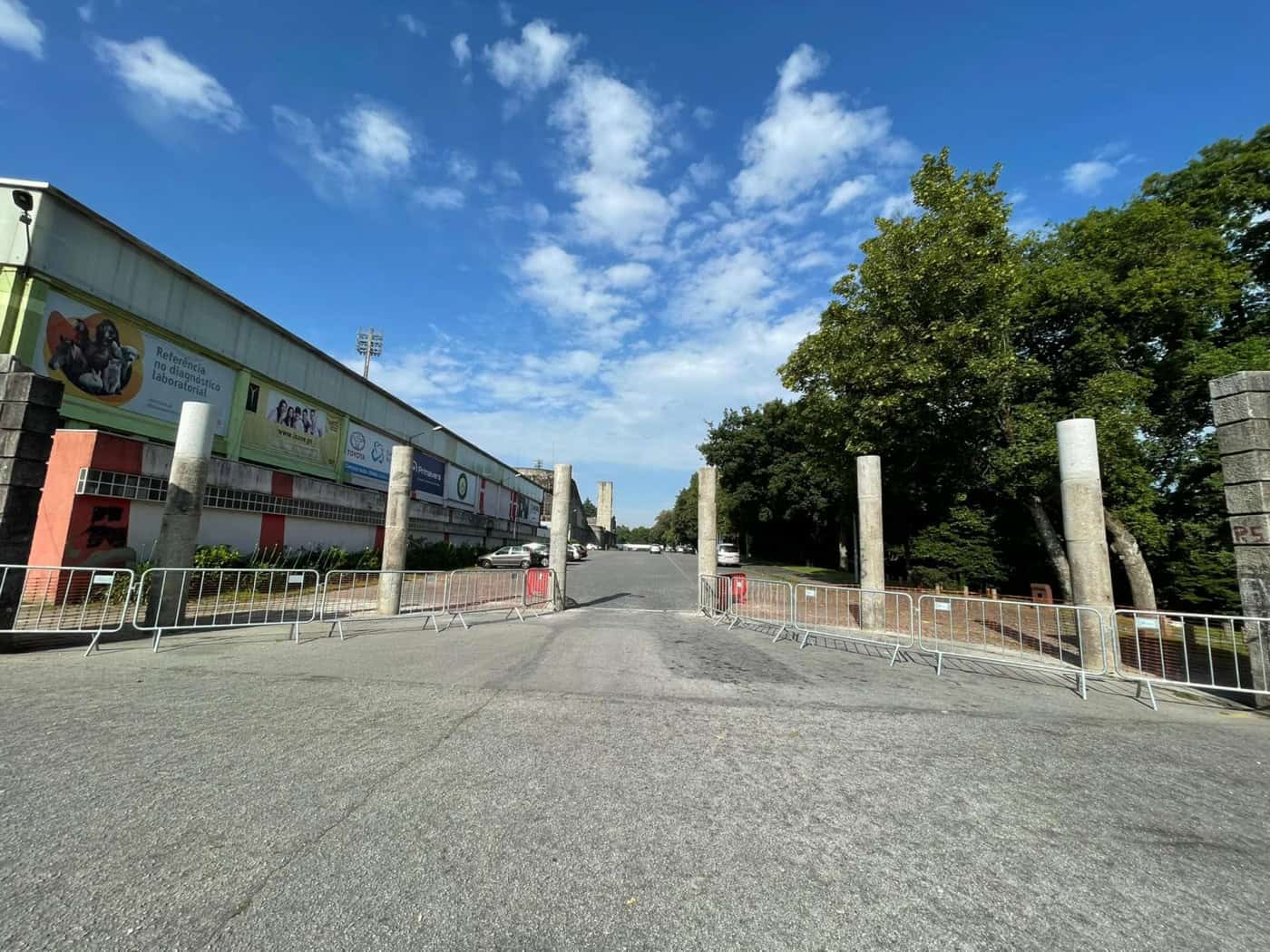 Pórtico de entrada do Estádio 1º de Maio instalado nos próximos dias