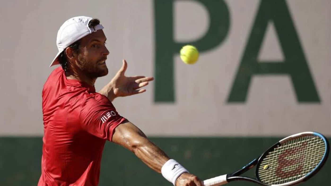 João Sousa perde na primeira ronda de Roland Garros