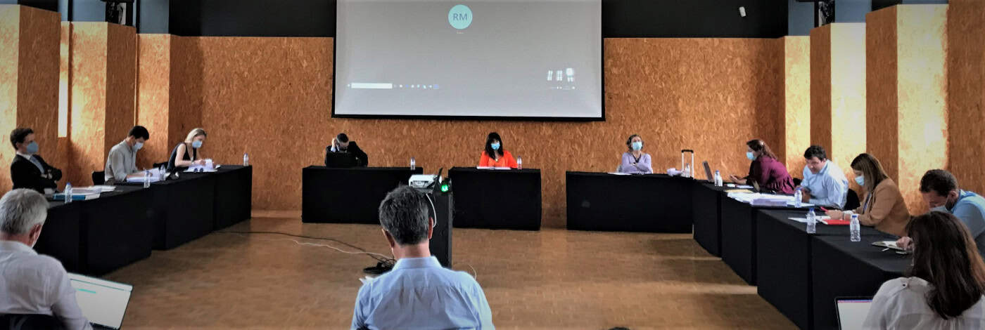 Rio realça "capacidade de investimento". Oposição lembra que é ano eleitoral