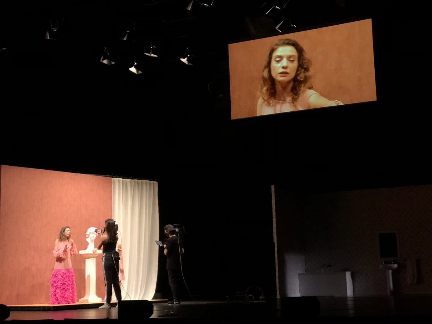 Silly Season apresenta peça sobre emancipação e liberdade no CCVF