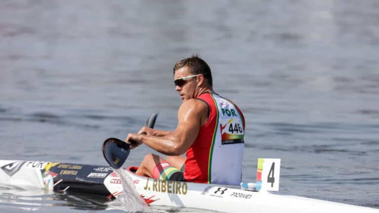 Canoísta olímpico João Ribeiro vice-campeão da Europa de K1 500