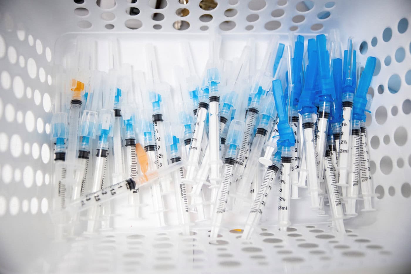 Maiores de 43 anos já podem agendar vacinação