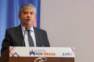 PSD de Braga acusa candidato do PS de "irresponsabilidade" e "falta de coragem"