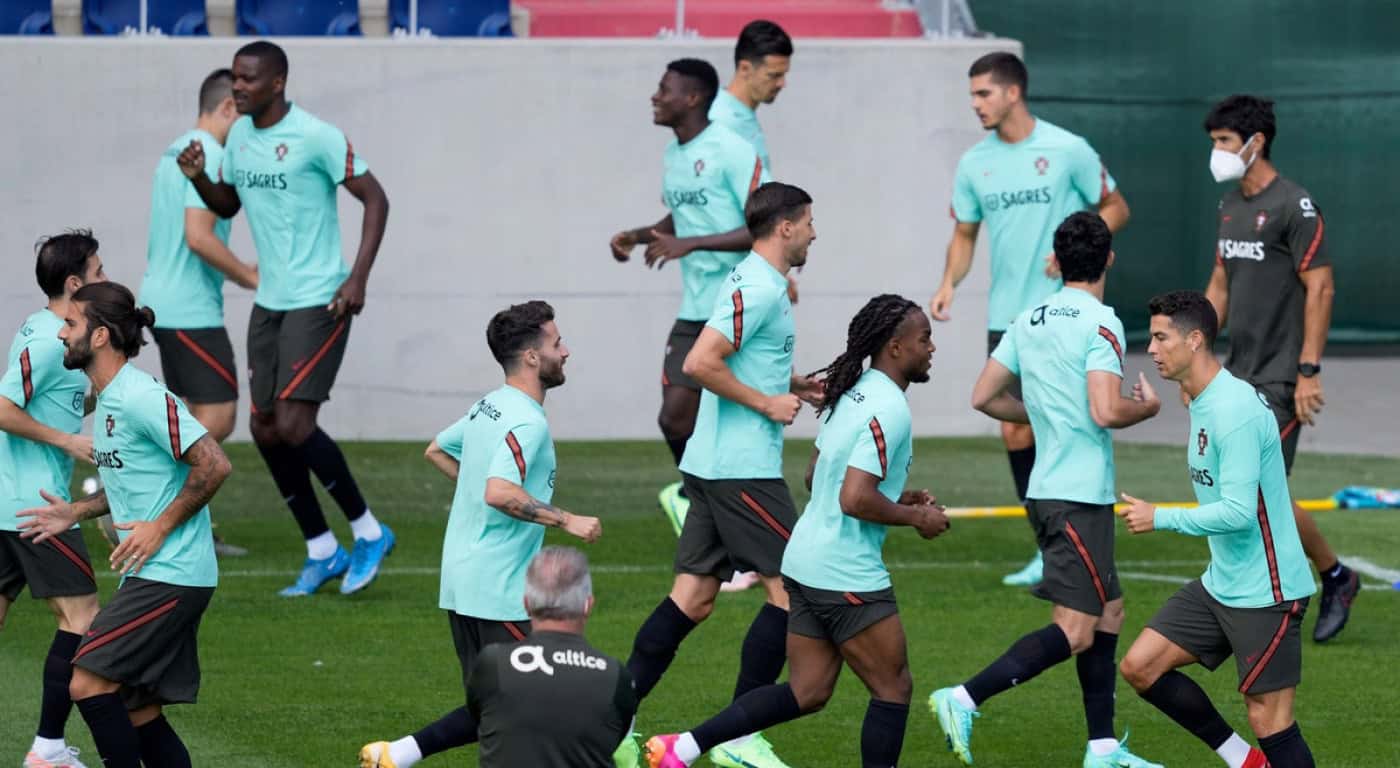 Euro. Portugal realiza derradeiro treino antes da estreia e já deverá contar com Dalot&nbsp;