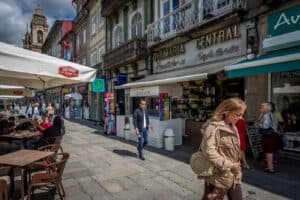 Covid-19: Portugal regista 1350 novos casos e seis mortes