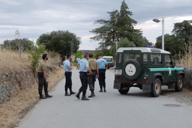 Menino que esteve desaparecido, está "bem-disposto" e vai ficar internado por precaução&nbsp;
