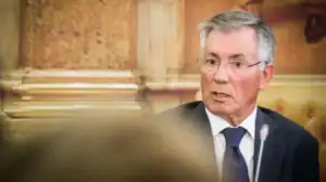 Ministério Público pede 2 a 3 anos de pena de prisão efetiva para Armando Vara