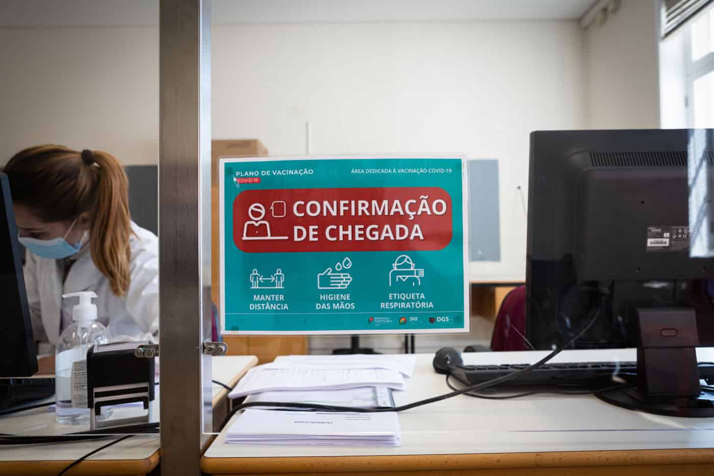 Estão a aumentar as faltas de presença nos centros de vacinação em Portugal