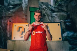 Goleador Mario González assina pelo SCB