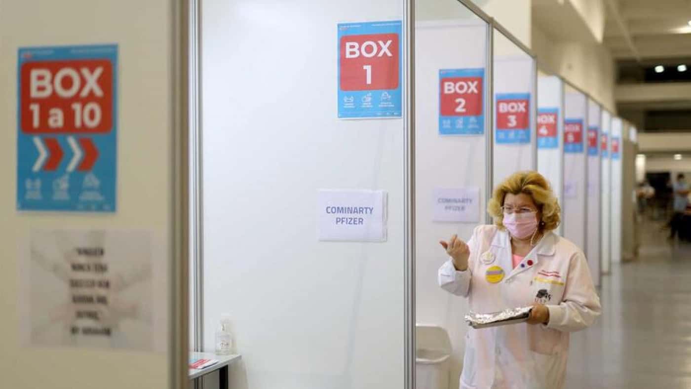 Parecer sobre vacinas acima dos 12 anos pronto antes do início das aulas