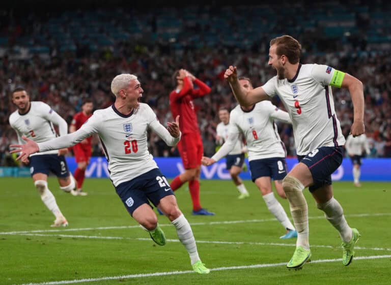 Inglaterra bate Dinamarca e está pela primeira vez na final de um Europeu