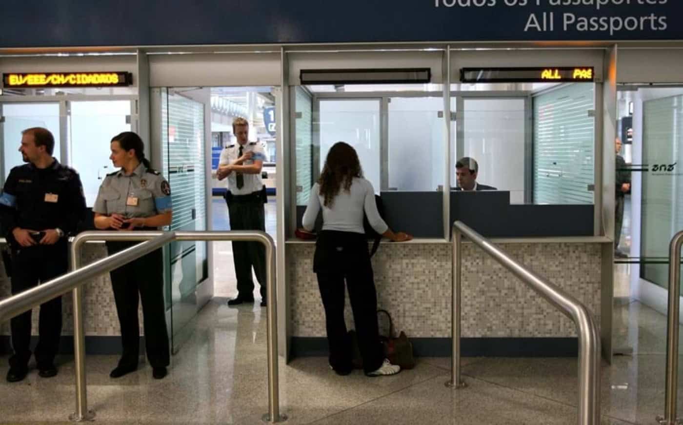 Greve dos inspetores do SEF com adesão de 100% nos aeroportos