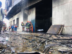 Mais de 50 mortos em incêndio em fábrica no Bangladesh