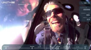 Primeiro voo espacial da Virgin Galactic com Richard Branson a bordo realizado com sucesso