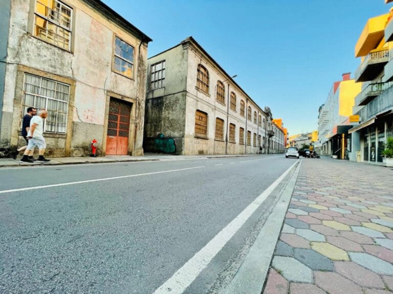 O que dizem PS, CDU e BE à 'nova ideia' de recuperação da Confiança