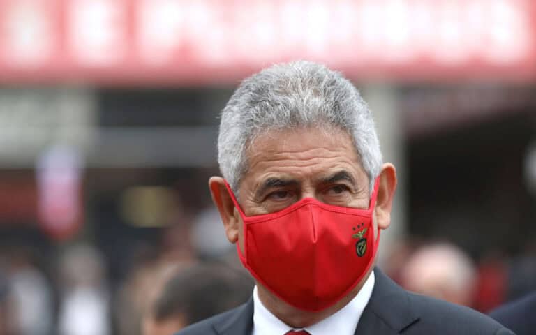 Defesa de Vieira entrega requerimento para pagar caução de 3 ME