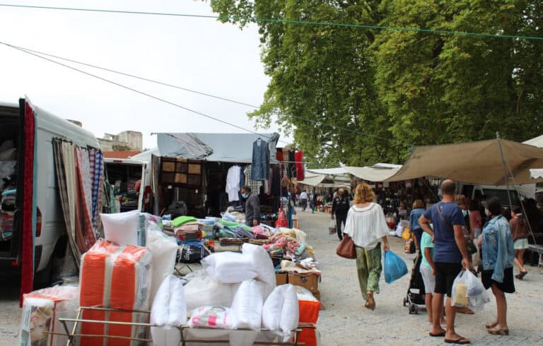 PS e CDU querem regresso da Feira Semanal de Braga ao parque do Altice Forum