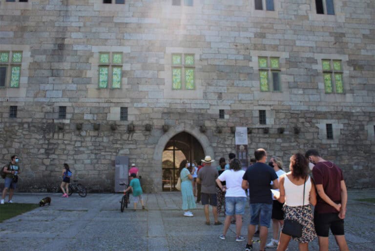 Castelo e Paço dos Duques duplicam visitantes mas ainda longe dos números de 2019