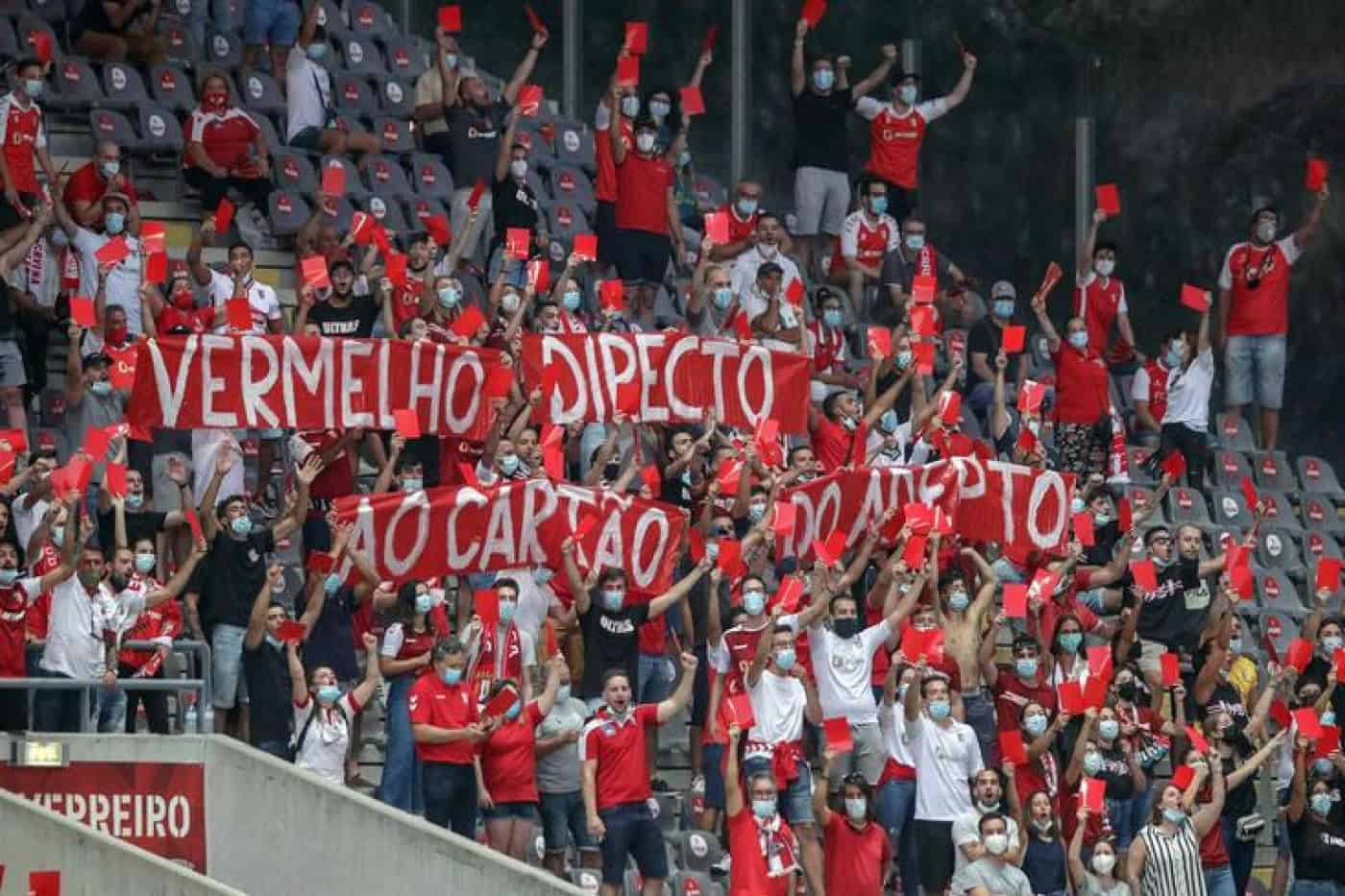 SCB manifesta-se contra o cartão de adepto