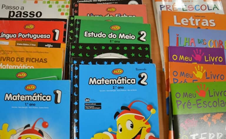 CMB oferece cadernos de fichas escolares aos alunos do 1.º ciclo da rede pública