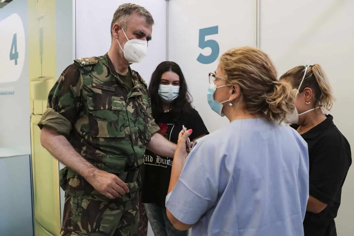 Ainda não há data prevista para encerramento dos centros de vacinação