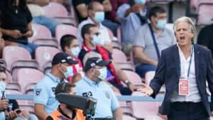 Benfica com menos um garante passagem à fase de grupos da Champions