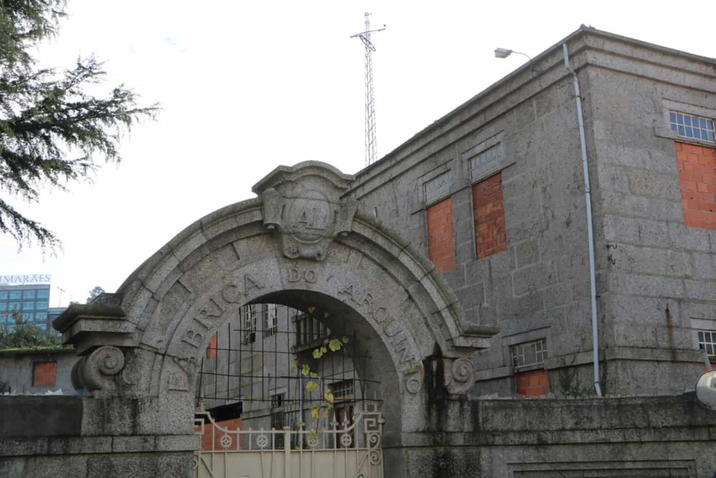 Domingos Bragança paga multa de 2.550 euros devido à Fábrica do Arquinho