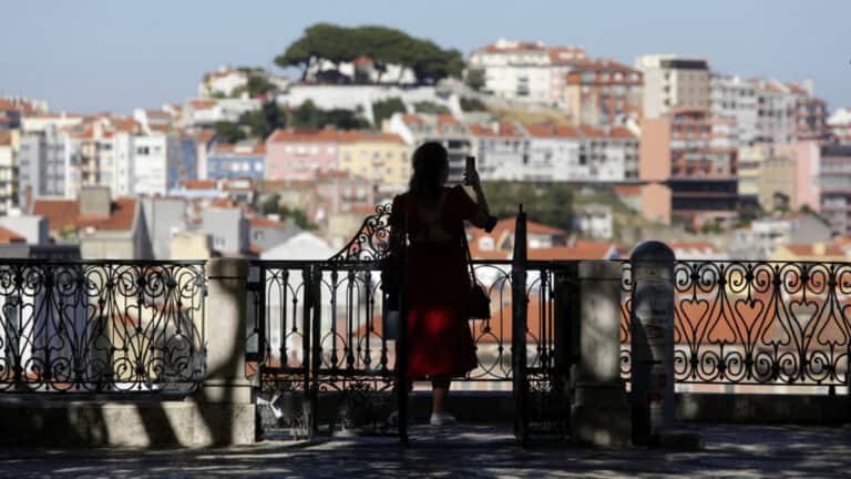 Portugal com mais 16 mortes e 3.062 novos casos de covid-19 em 24 horas&nbsp;