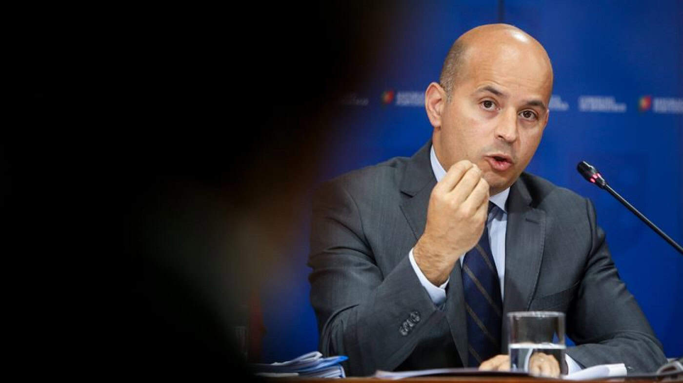 Défice melhora em 1.631ME para 6.840ME em julho