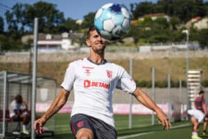 Rui Fonte emocionado na hora da despedida do SCB