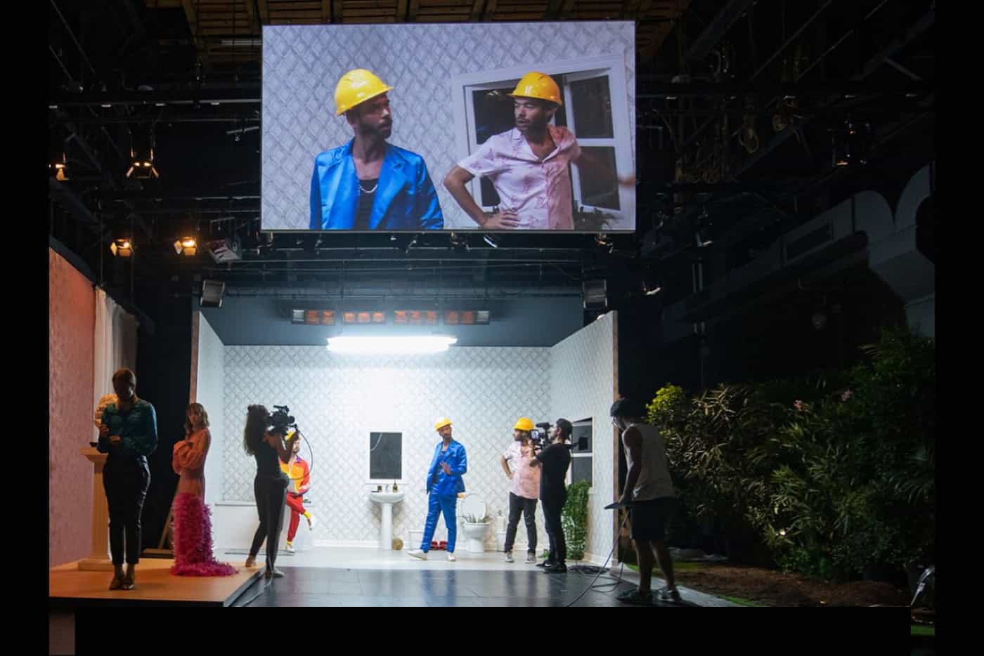 Fora de Campo. Uma peça de teatro transformada numa série ao vivo