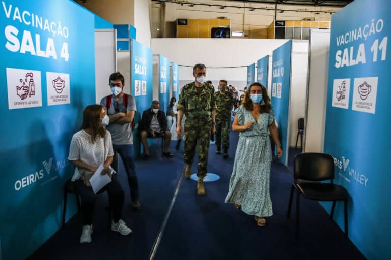 'Task force' apela aos não vacinados para que recorram à vacinação