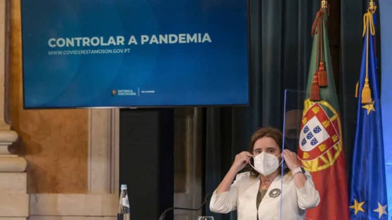 Mariana Vieira da Silva diz que uso de máscara depende das recomendações da DGS