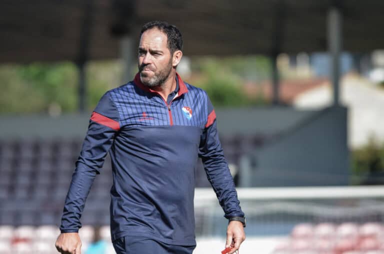 Gil vai a Leiria à procura dos 3 pontos com o objetivo de "fazer sempre mais e melhor"