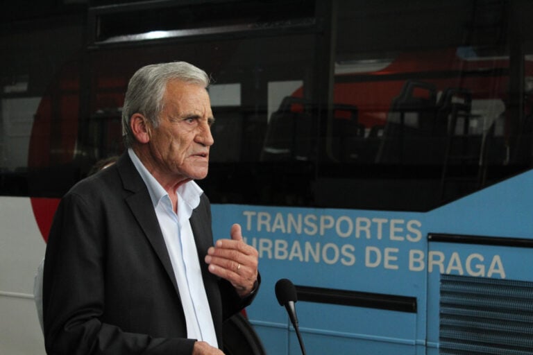 Líder do PCP defende aumento da oferta de transporte público em Braga