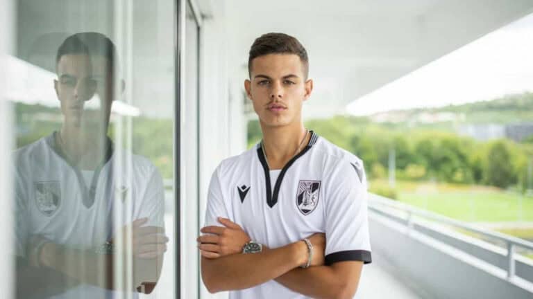 Vitória SC comprou dois jogadores ao FC Porto por 15 milhões de euros&nbsp;