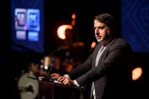 Vitória SC vai homenagear Neno em 2022