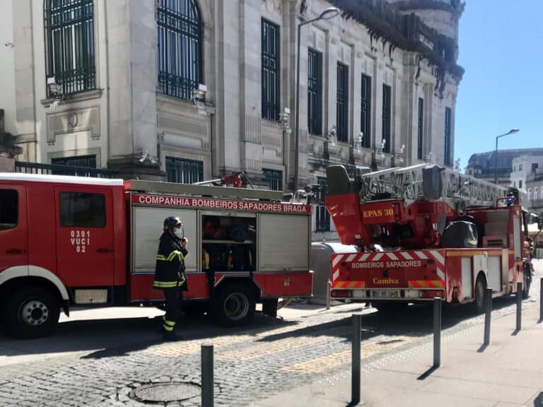 Acesso ao Braga Shopping condicionado, apesar do incêndio ter sido extinto de forma rápida