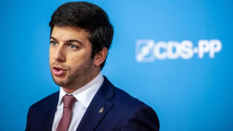 Francisco Rodrigues dos Santos vai recandidatar-se à liderança do CDS-PP