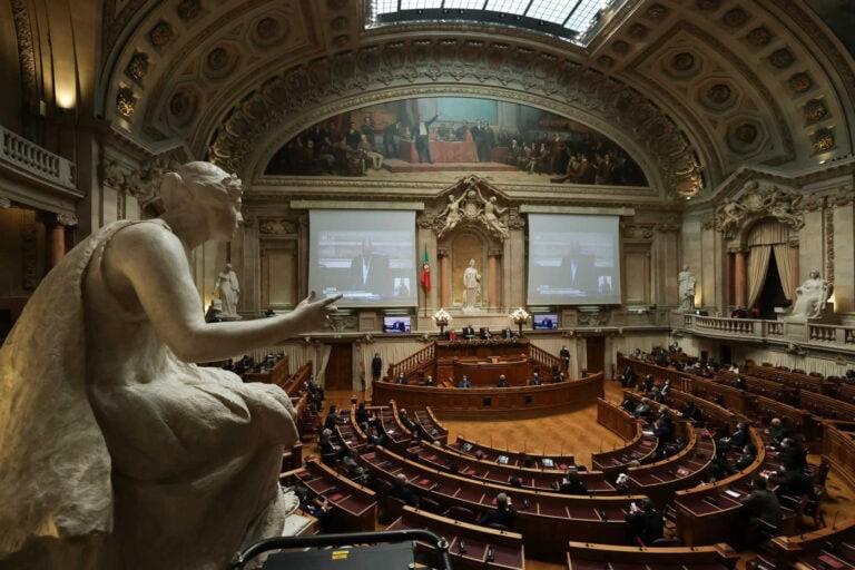 Freguesias terão pelo menos um autarca a meio tempo a partir de janeiro