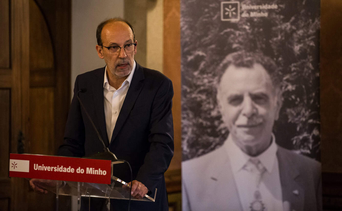 UMinho vai disponibilizar no digital arquivo pessoal de Victor de Sá